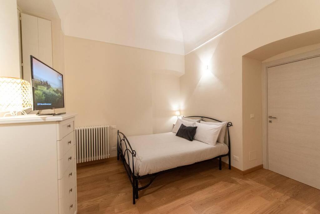 Grand Palace Apartment -Centro Storico Турин Экстерьер фото