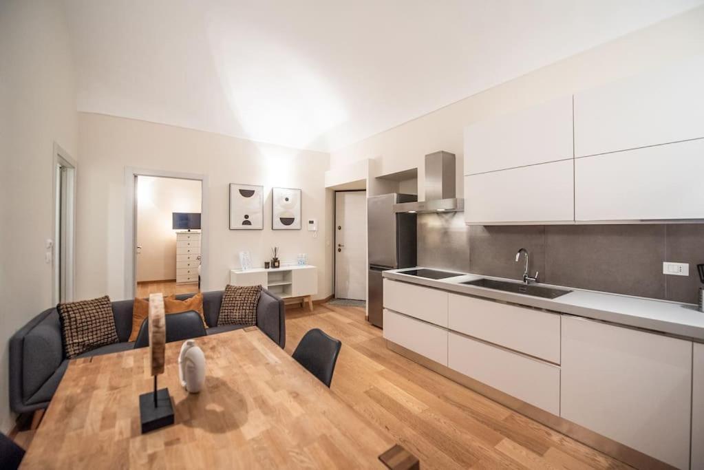 Grand Palace Apartment -Centro Storico Турин Экстерьер фото